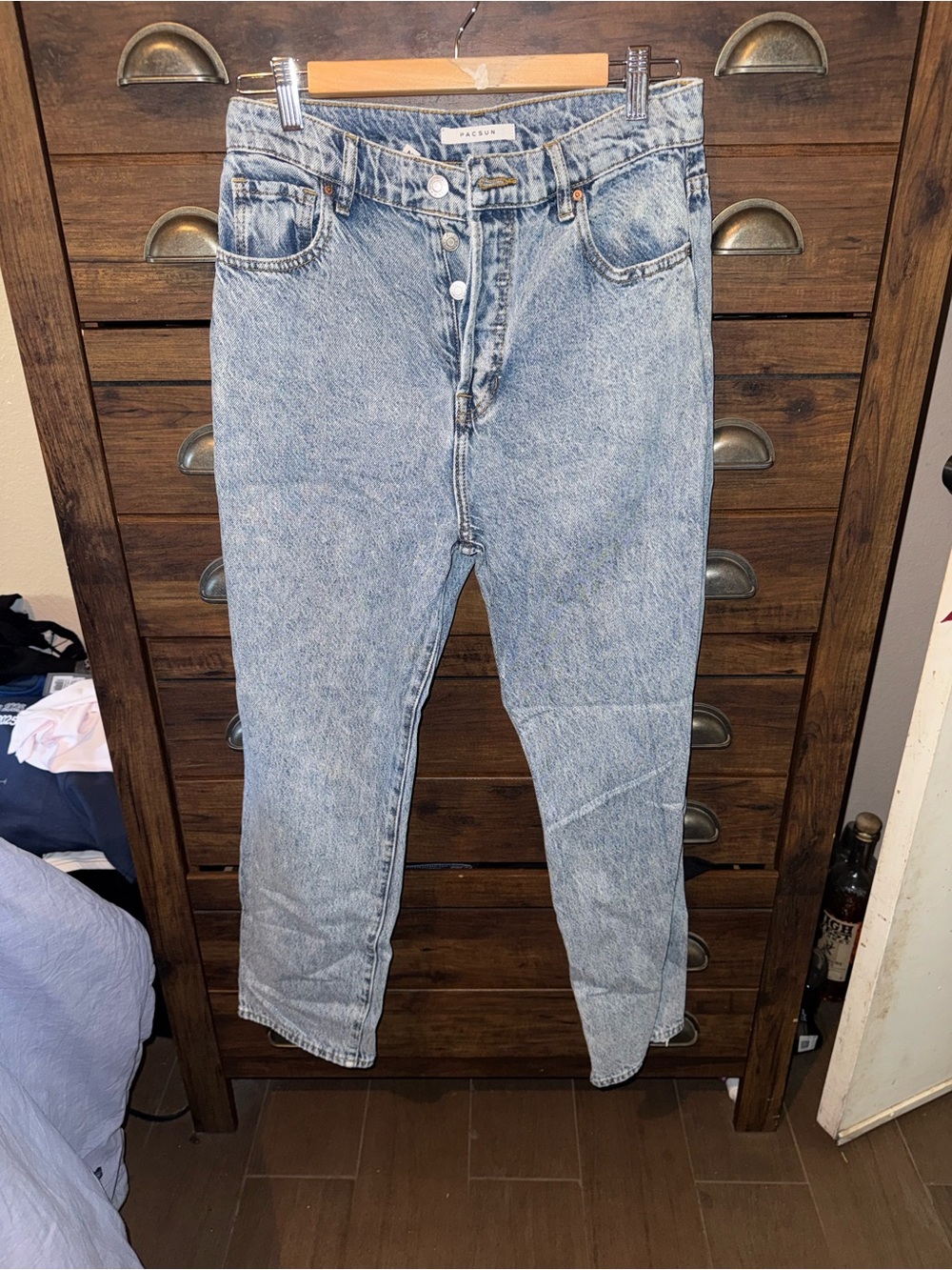 Women’s Light Blue Acid Wash Jeans